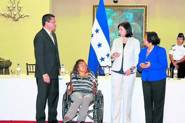 24 Horas con Lidia Carolina, la maestra del año 2013 en Honduras