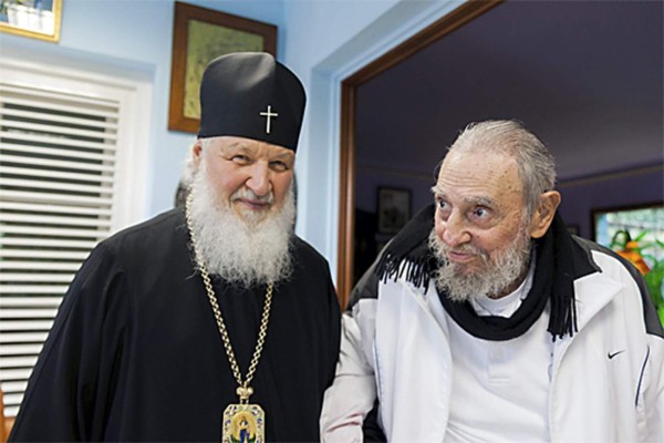 Fidel Castro reaparece con patriarca ruso Kirill