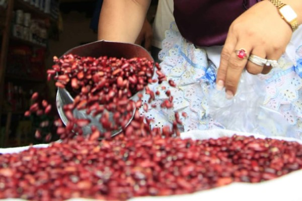 Honduras recibe hoy frijoles de Etiopía