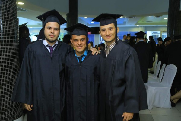 Unitec celebra su primera graduación del año