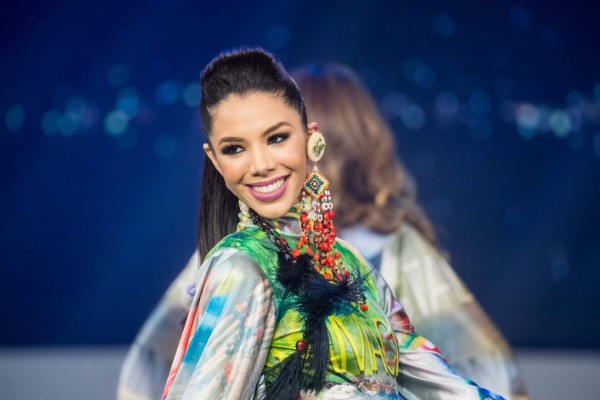 Thalía Olvino gana la corona del Miss Venezuela 2019