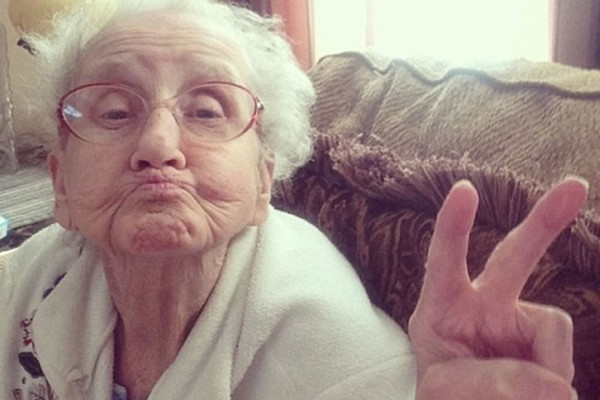 'Abuelita Betty', la cuenta más tierna en Instagram