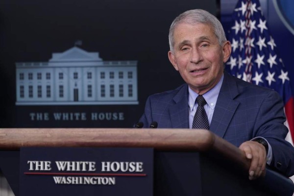 El covid-19 en EEUU 'está fuera de control', asegura Anthony Fauci