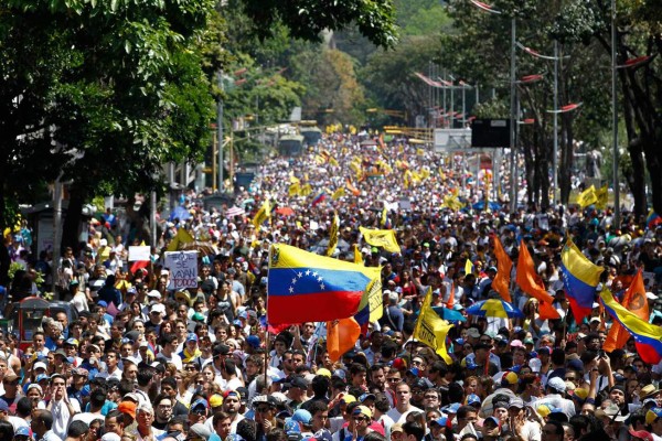 Venezuela: Oposición llama a luchar y anuncia marcha masiva