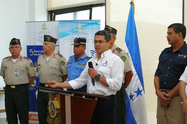 Presidente Hernández celebra el éxito de la operación 'Arpía'