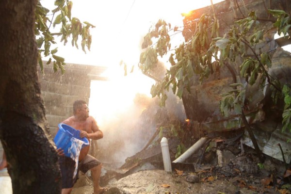 Incendio consume varias casas en un bordo de San Pedro Sula