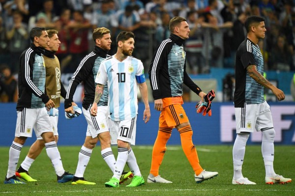 ¡Las tarjetas podrían dejar a Argentina fuera del Mundial de Rusia 2018!
