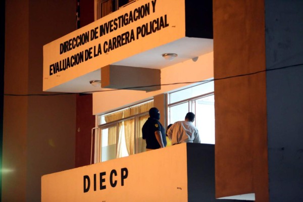 Comisión Depuradora pide a diputados disolver la DIECP