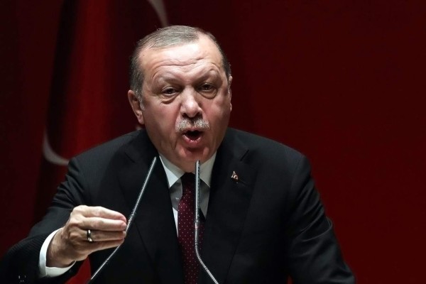 Erdogan amenaza con ampliar la ofensiva turca contra los kurdos en Siria