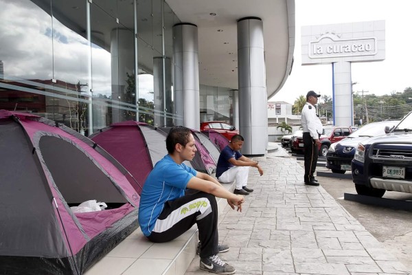 Fiebre de la Black Week invade a capitalinos