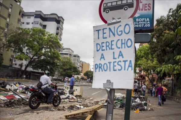 Estudiantes de Venezuela denuncian ser catalogados como 'objetivos de guerra'  