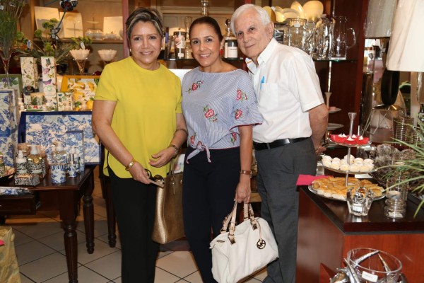 Eleganza se luce con su 'Open House”