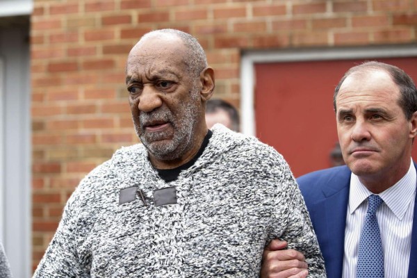 Fijan fianza de millón de dólares a Bill Cosby