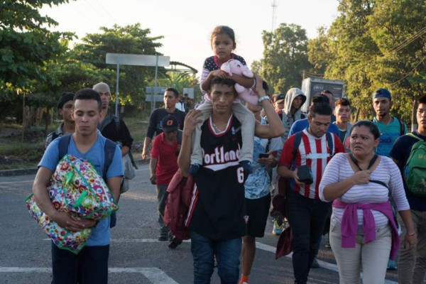 Mayoría de mexicanos apoya cierre de fronteras a migrantes, según encuesta