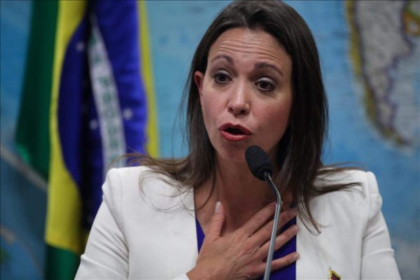 María Corina Machado denuncia en Brasil al 'régimen sin escrúpulos' de Maduro