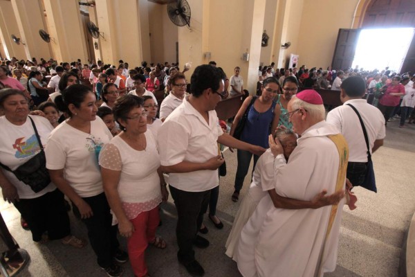 Con jubileo y peregrinación cumplen mandato del Papa