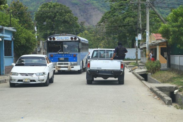 Policía de Honduras realiza operativos contra pandilleros en Chamelecón