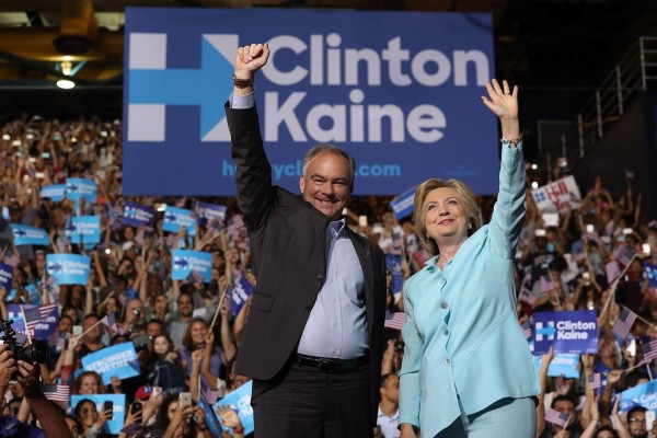Hillary Clinton presenta en Miami a Tim Kaine como su vicepresidente