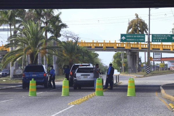 Intensifican operativos para regular la circulación