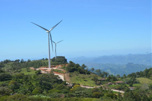 Parque eólico en Choluteca inicia con éxito primeras pruebas