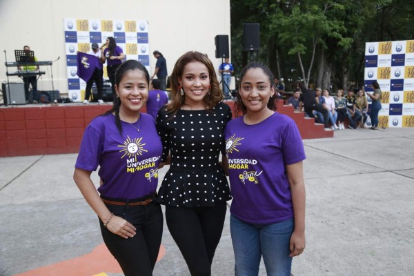 Folclor, baile, teatro, fiesta y cuadros vivos en la Unah-vs