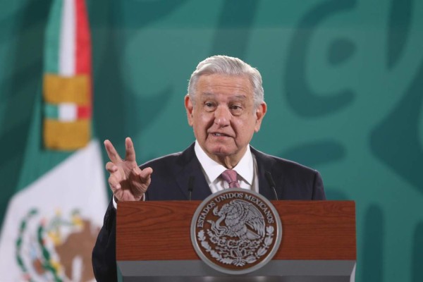 AMLO advierte a Biden por migración: No somos sus peleles ni empleados