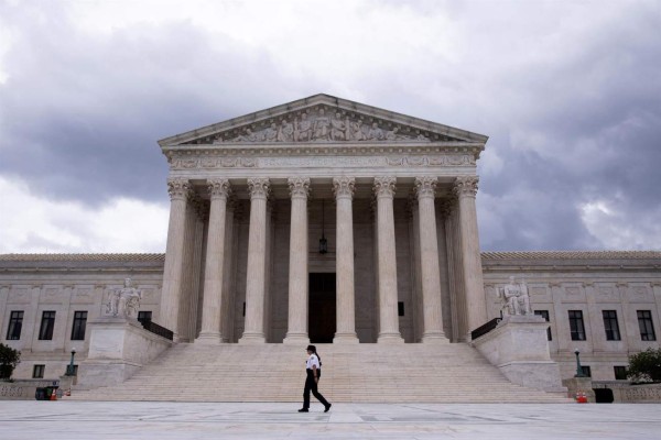 Supremo de EEUU rechaza bloquear polémica ley antiaborto de Texas