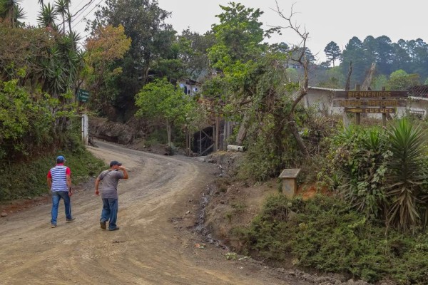 Opción - El patronato de la comunidad de Buenos Aires posee comedores, ecoalbergues y ofrecen guías para los viajeros.