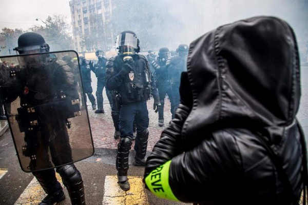 Detenidas 264 personas en las protestas de los chalecos amarillos en Francia