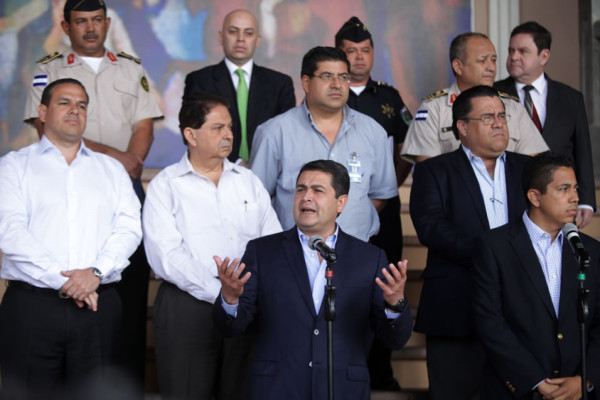 Ordenan intervenir el sector transporte público de Honduras