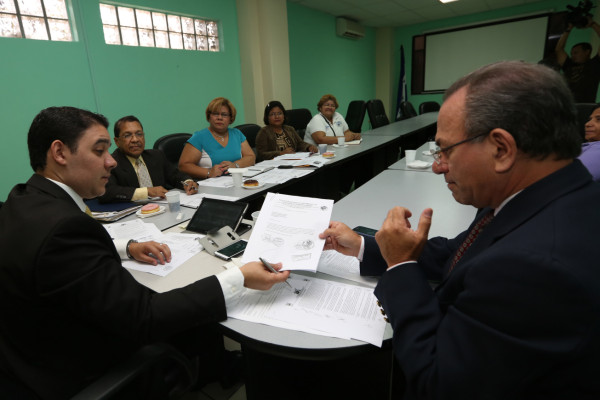 Médicos: 'El pueblo ya no aguanta, pedimos salud”