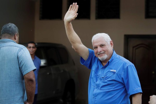 Un tribunal de Panamá ordena la excarcelación de Martinelli tras un año detenido