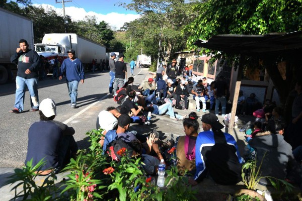 Guatemala teme que caravana migrante retrase actividad en aduana