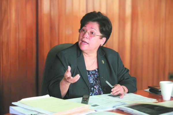 Vilma Morales rechaza participar para obtener cargo de fiscal general  