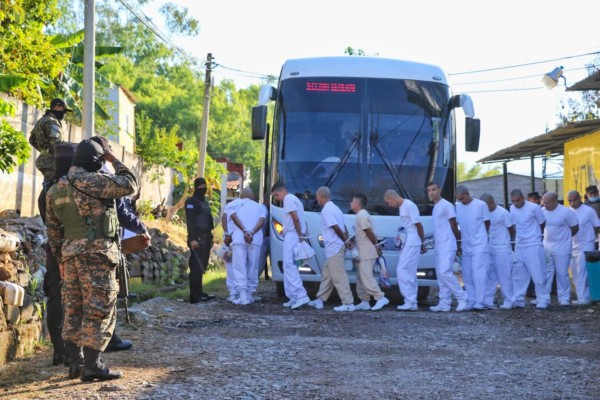 Cierran cárcel de pandilleros en El Salvador para construir una universidad