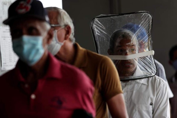 Panamá llega a 287 muertes por COVID-19 y acumula 9.977 contagios
