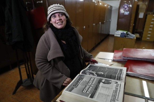 Fotografía de Erica Pizzuto, durante una entrevista en la sede del periódico La Capital, en Rosario (Argentina). EFE