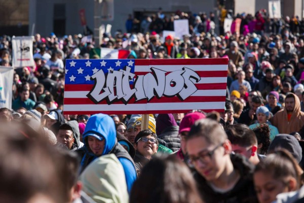 Milwaukee reúne a miles en 'Día Sin Latinos, Inmigrantes y Refugiados' en EUA