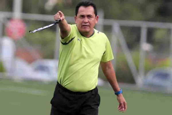 Nahún Espinoza: 'Tenemos que buscar el campeonato; hay tanto por arreglar'