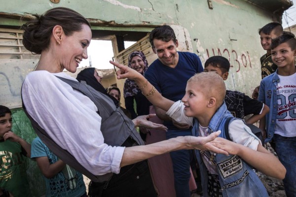 Angelina Jolie visita Irak para ayudar a refugiados