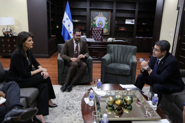 Honduras: Nikki Haley agradece apoyo al presidente Juan Orlando Hernández