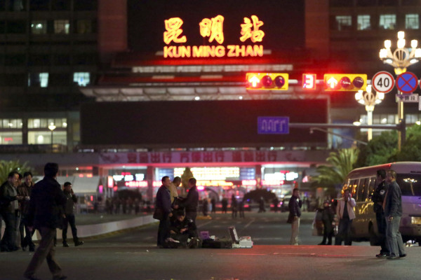 Ataque en metro deja 28 muertos y 113 personas heridas en China