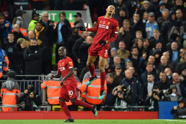 Video: Liverpool se impuso frente al Manchester City y se afianza en la cima de la Premier League