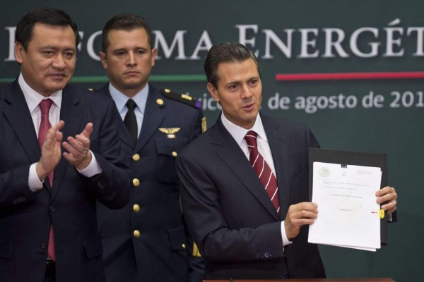 Universidad de Peña Nieto confirma plagio de tesis