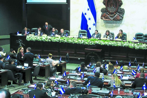 Congreso de Honduras aprueba 'feriadón' para última semana de octubre