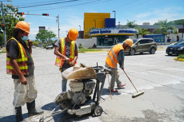 Cierre de trochas y tramos por construcción de Paso Merendón