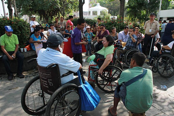 Discapacitados piden respeto a sus derechos en su día