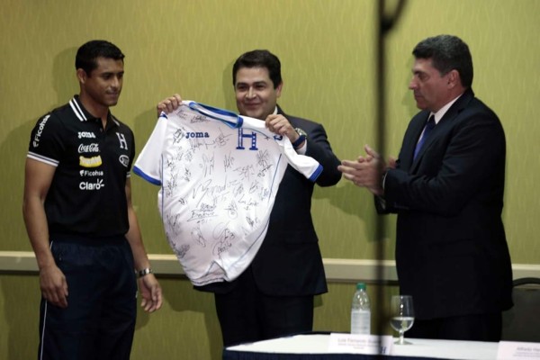 Juan Orlando Hernández: 'Me gustaría ver a Honduras en la final del Mundial”