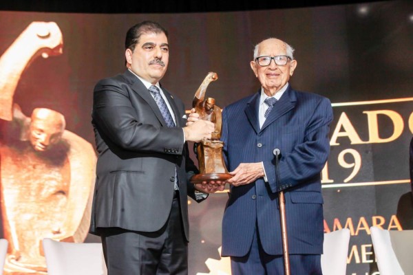 La gala del premio El Forjador para Jorge Bueso Arias