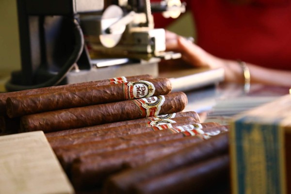 La tradición tabaquera en Copán se resiste a desaparecer